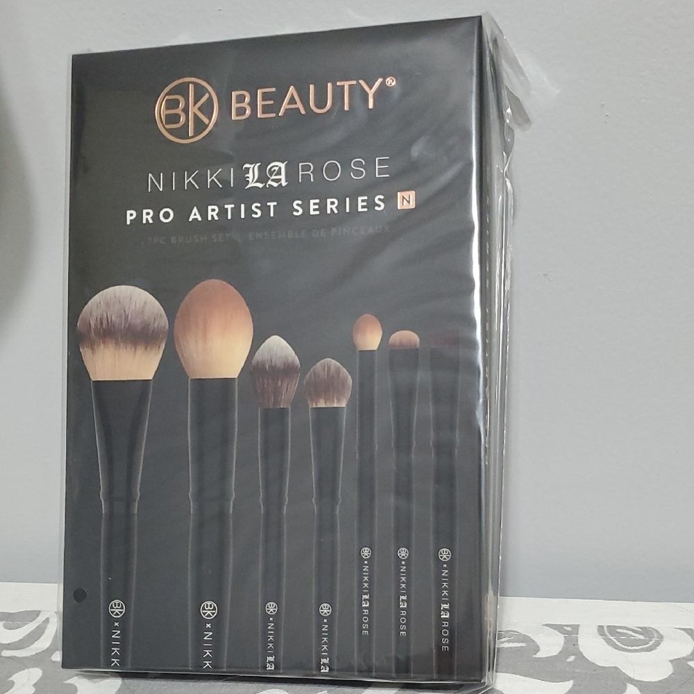 Nikki La Rose Pro Artist Series Brush Set